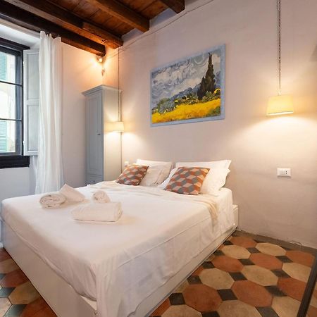 F1 - Santa Croce One Bedroom Apartment For Couples 피렌체 외부 사진