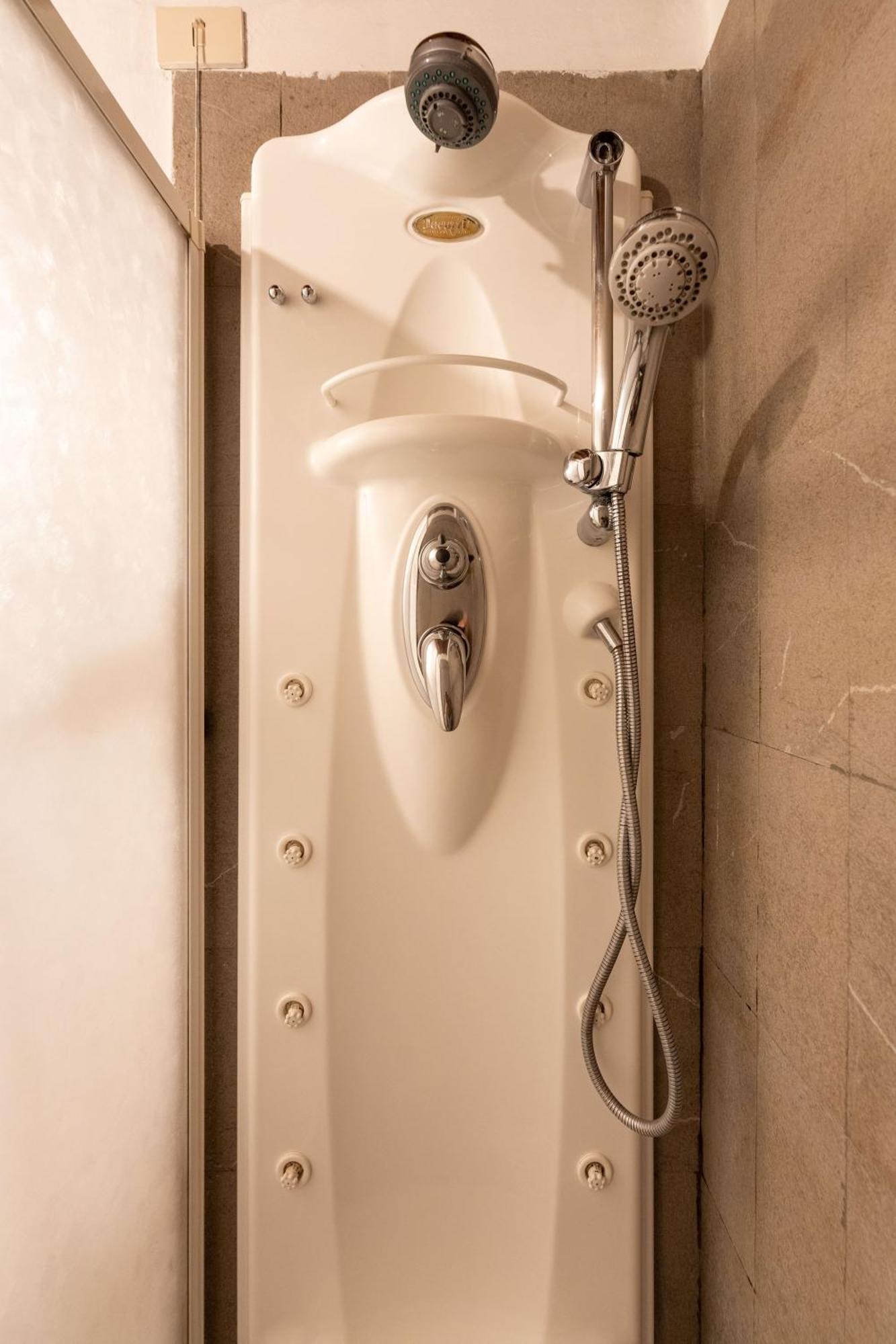F1 - Santa Croce One Bedroom Apartment For Couples 피렌체 외부 사진