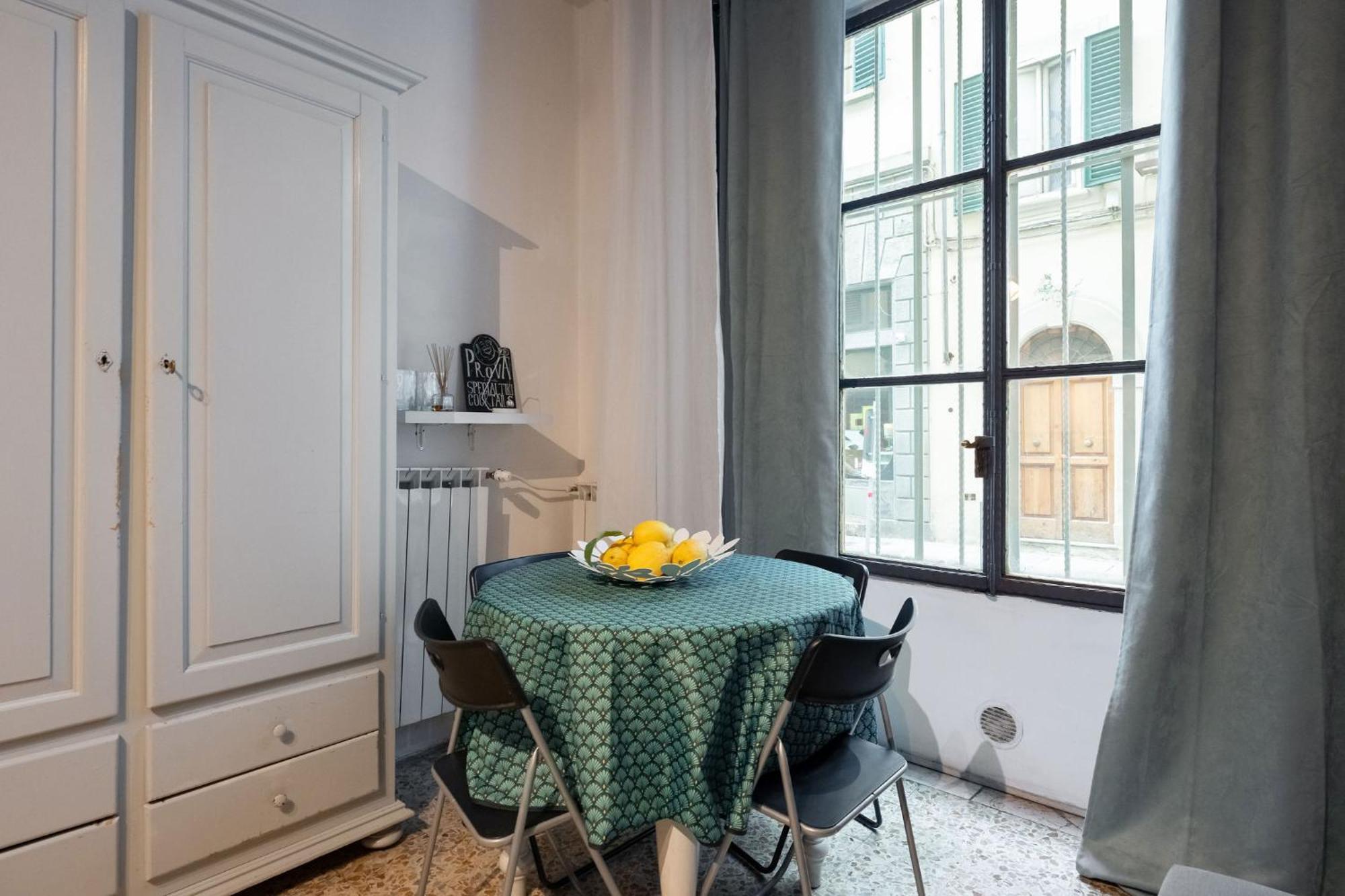 F1 - Santa Croce One Bedroom Apartment For Couples 피렌체 외부 사진